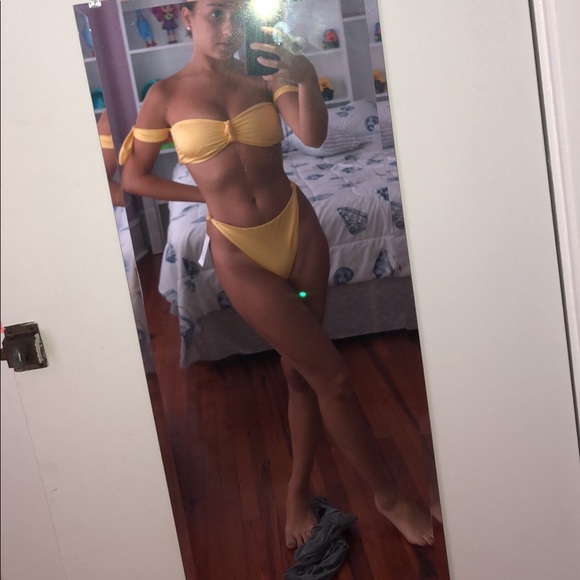 Yellow Bikini - Picture 1 of 3